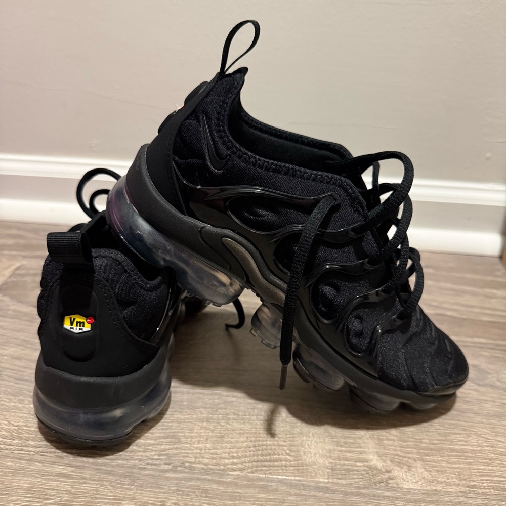Nike Air VaporMax Plus SE - Picture 10 of 16